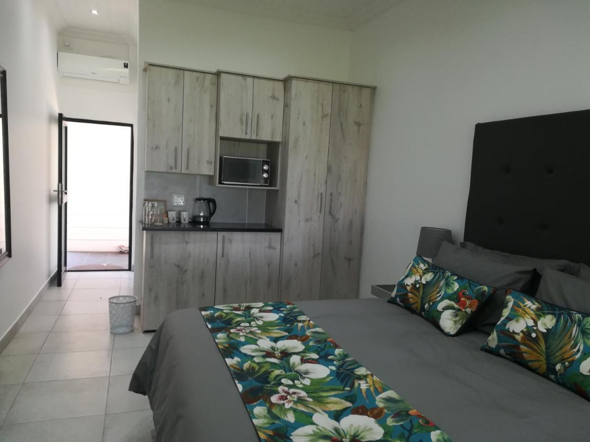 The Gamtoos Ferry Hotel Jeffreys Bay Bagian luar foto
