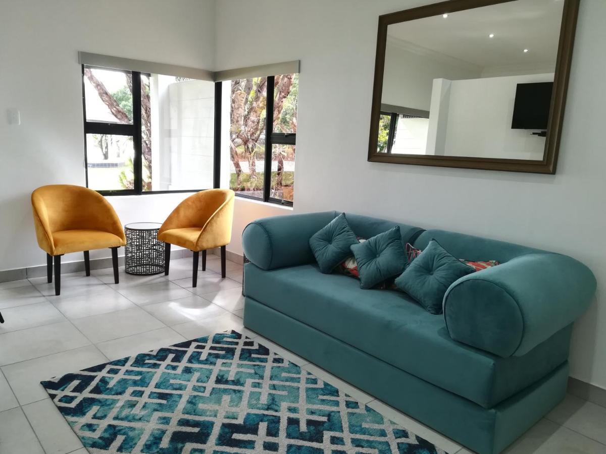 The Gamtoos Ferry Hotel Jeffreys Bay Bagian luar foto